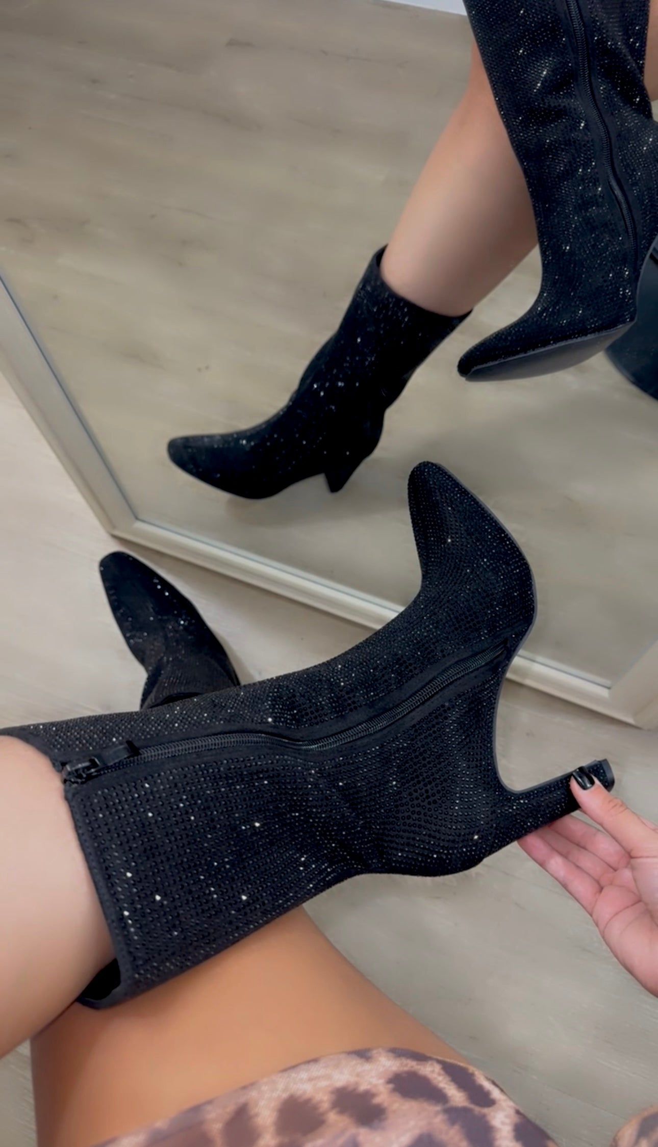Yaretzi RhineStone Boot