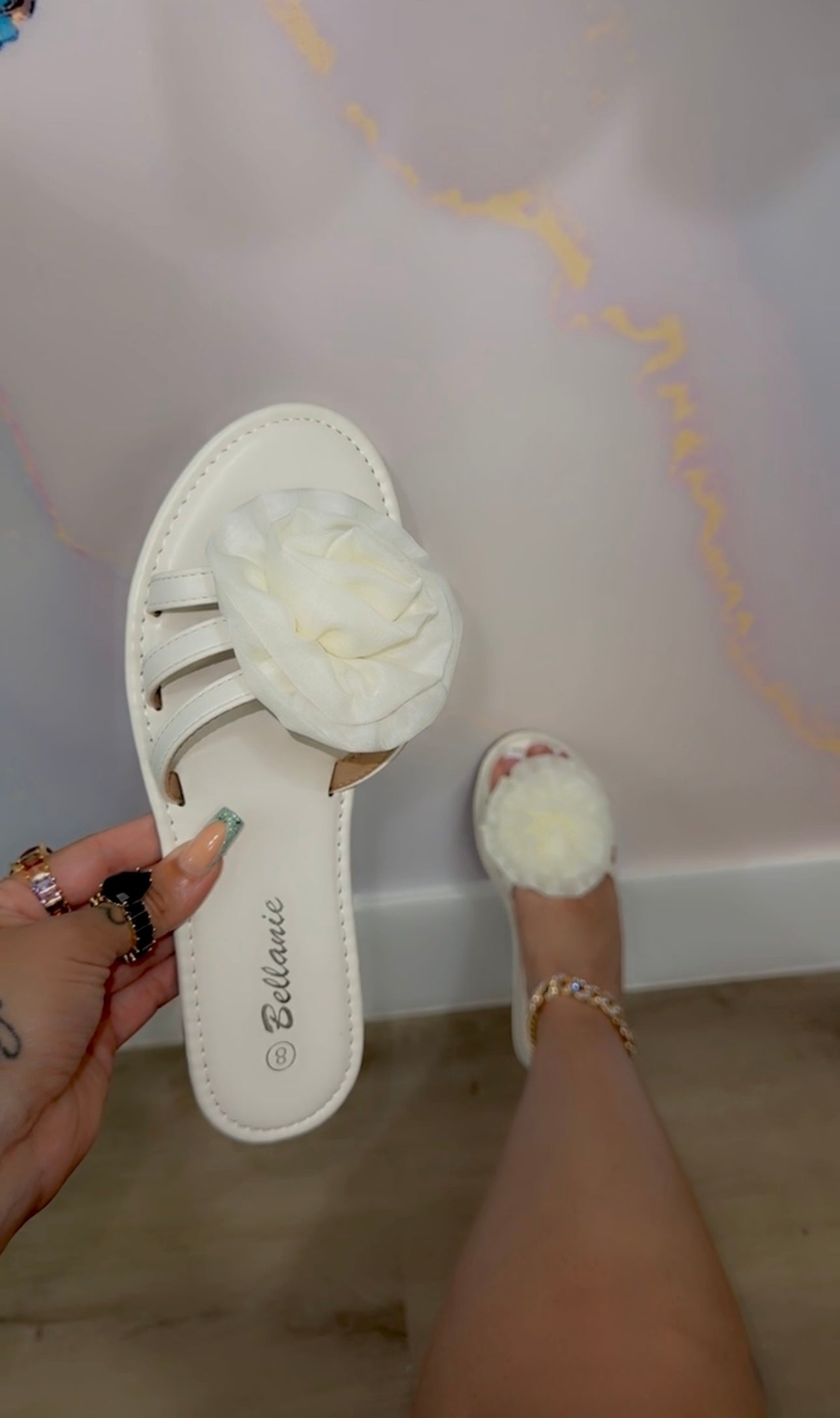 Paula Sandal